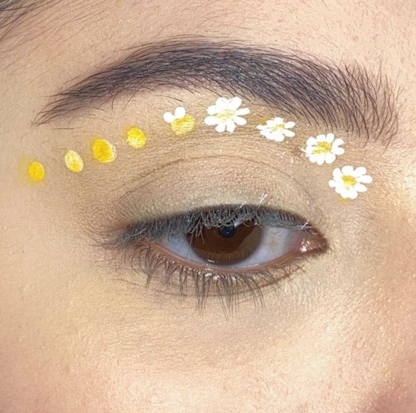 flowery anime eyeliner for girls